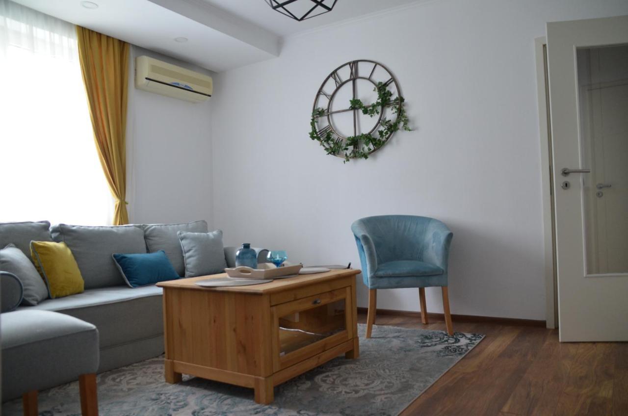 Apartment Blue *